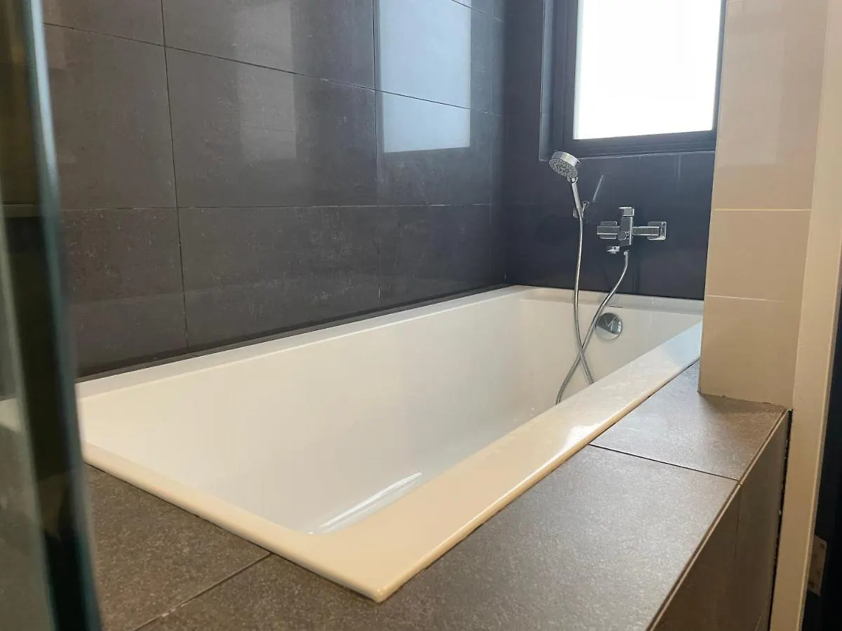公寓 Couple Suite Bathtub Studio @ Sky88 新山